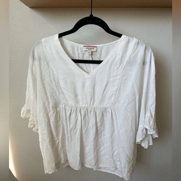 WOMENS NAME BRAND TOP SIZE MEDIUM - Picture 1 of 4